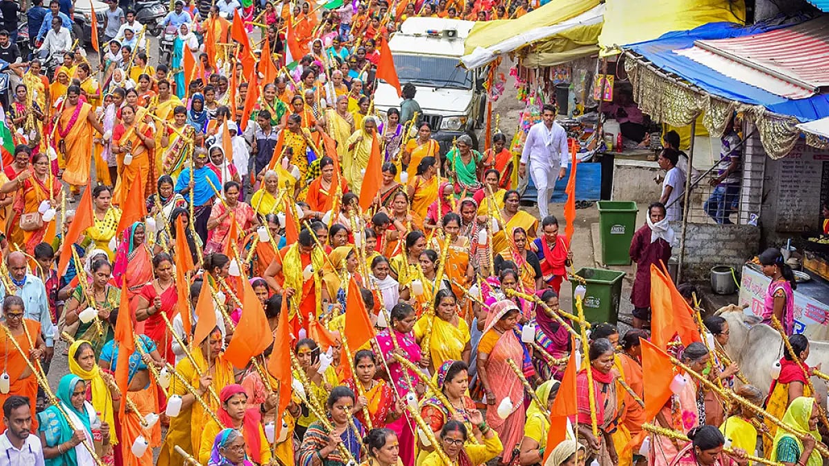 Shravan: Kanwariyas in Jabalpur