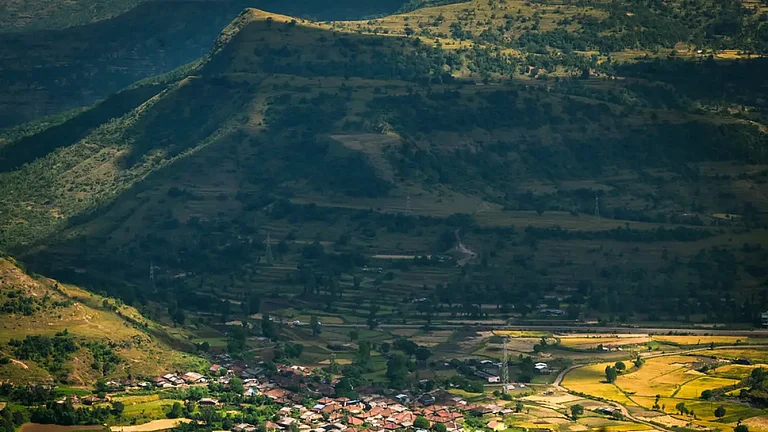 The triad is close to Kalsubai, which is considered to be the highest peak of the Sahyadris in Mahar - null