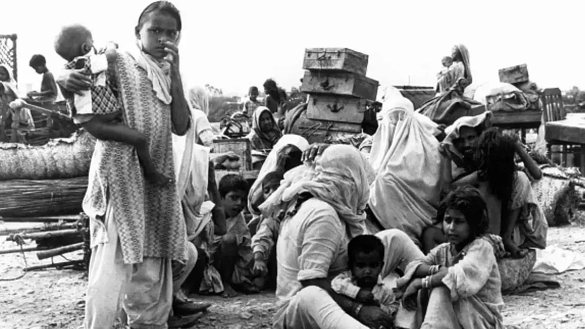 A refugee camp after the Partition of India in 1947 I Getty Images