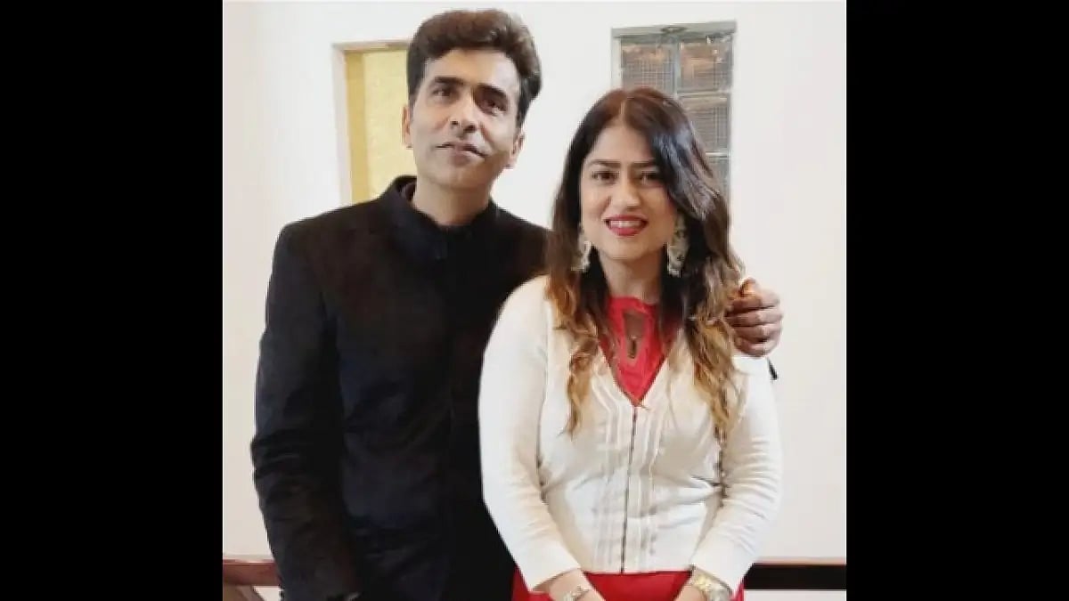  Dr. Ravi Narula