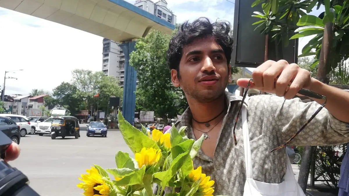 Shripad Sinnakaar, Dalit Poet From Dharavi - null