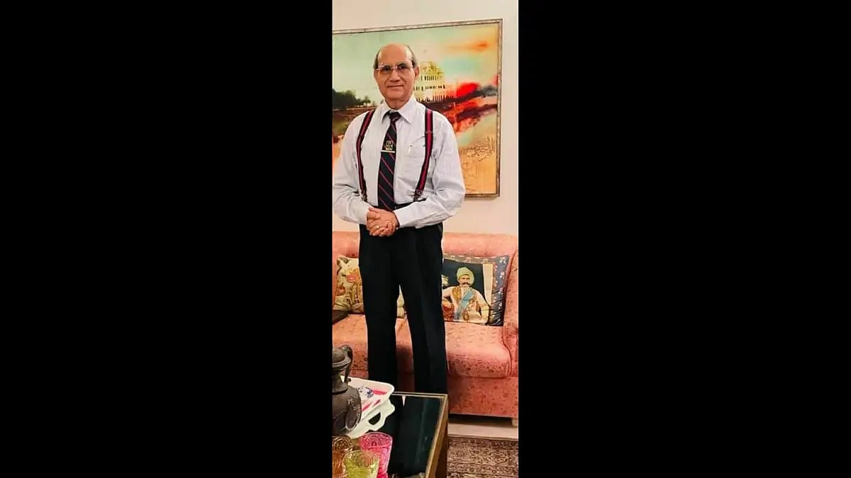 Anis Ansari 