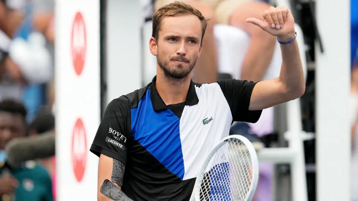 Daniil Medvedev celebrates after defeating Taylor Fritz at Cincinnati Open 2022.