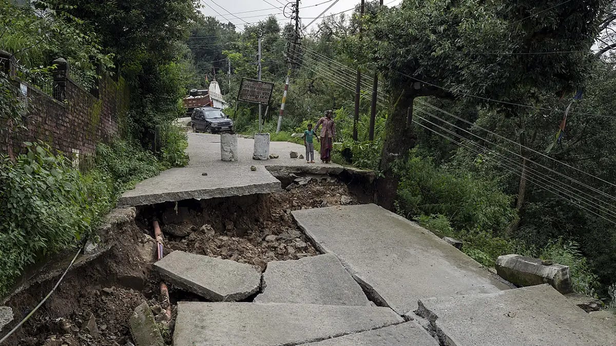 Heavy Rain Lashes Parts Of Himachal, Orange Alert Issued