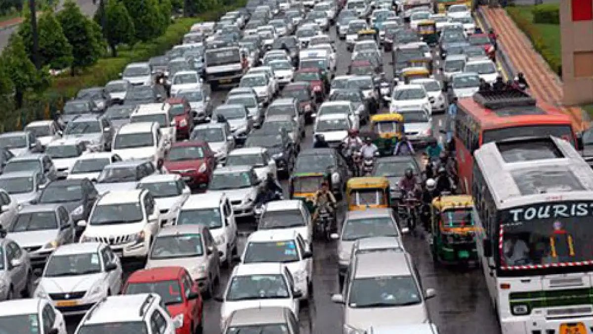 Delhi Traffic Police has penalised people against pressure horns and modified silencers