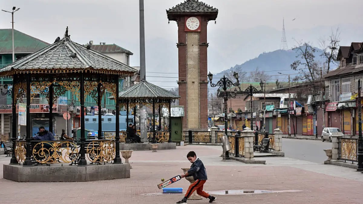 Cricket in Kashmir