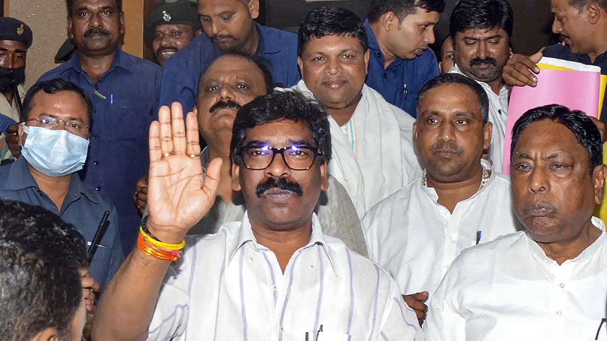 In the special session of the assembly the Hemant Soren government won a confidence vote.