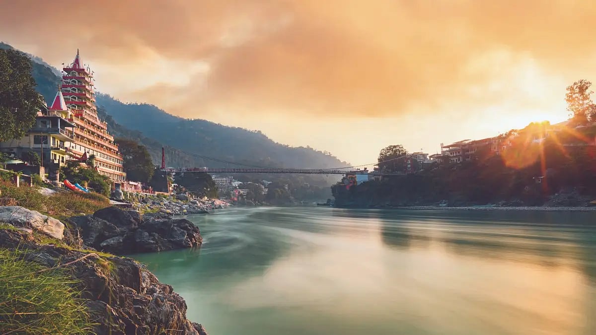The famous Lakshman Jhula across the river Ganga