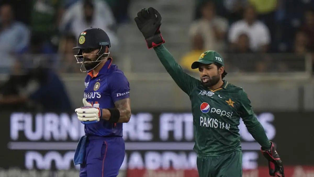 India's Virat Kohli and Pakistan's Mohammad Rizwan during their Asia Cup 2022, Super Four match. - File