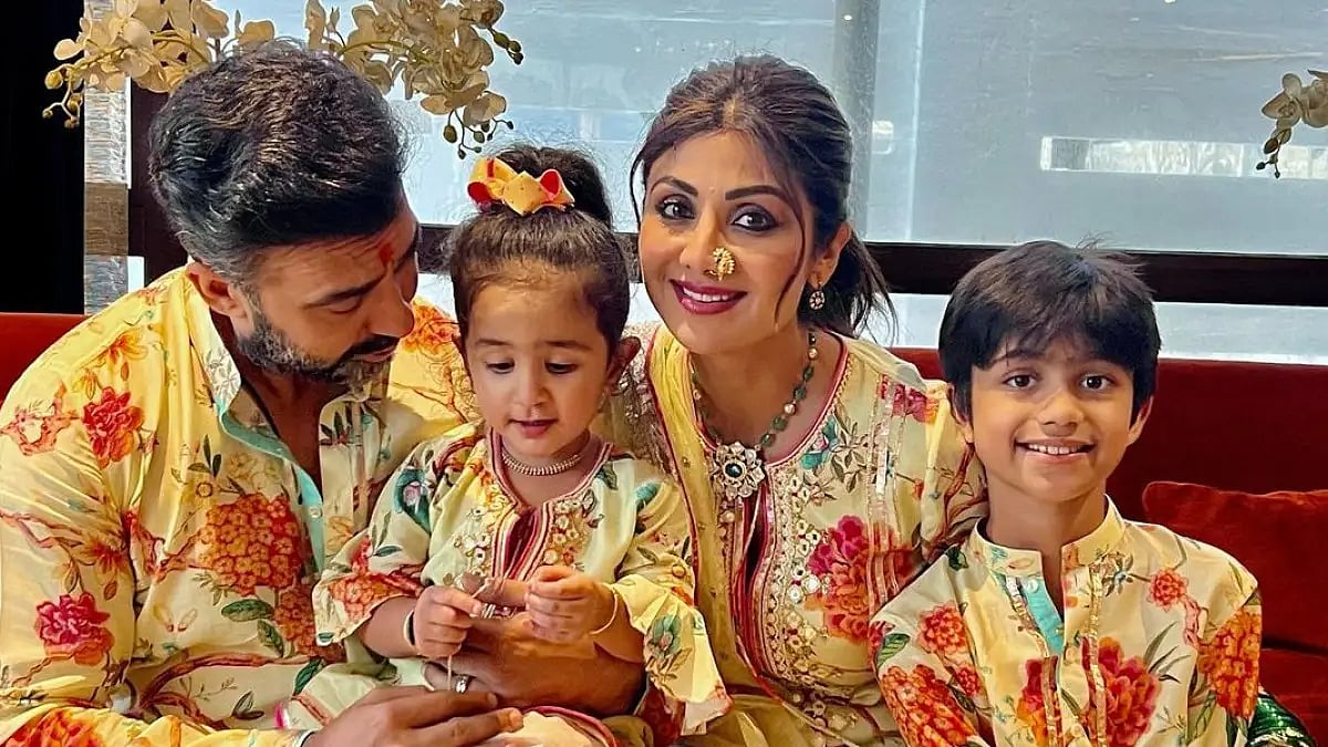 Shilpa Shetty Shares Picture With Husband Raj Kundra And Kids Viaan And Samisha