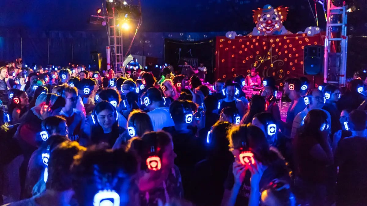 Silent disco party 