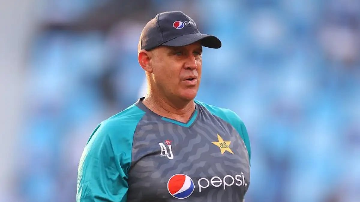 Matthew Hayden will join the Pakistan side in Brisbane on October 15.