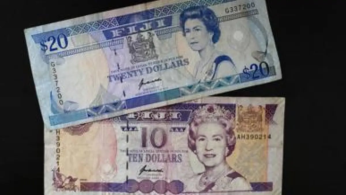 Various currencies featuring Queen Elizabeth II