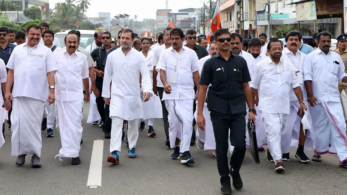 Home Minister Amit Shah's Muffler Costs Rs 80,000: Gehlot Over BJP's T-shirt Barb At Rahul Gandhi