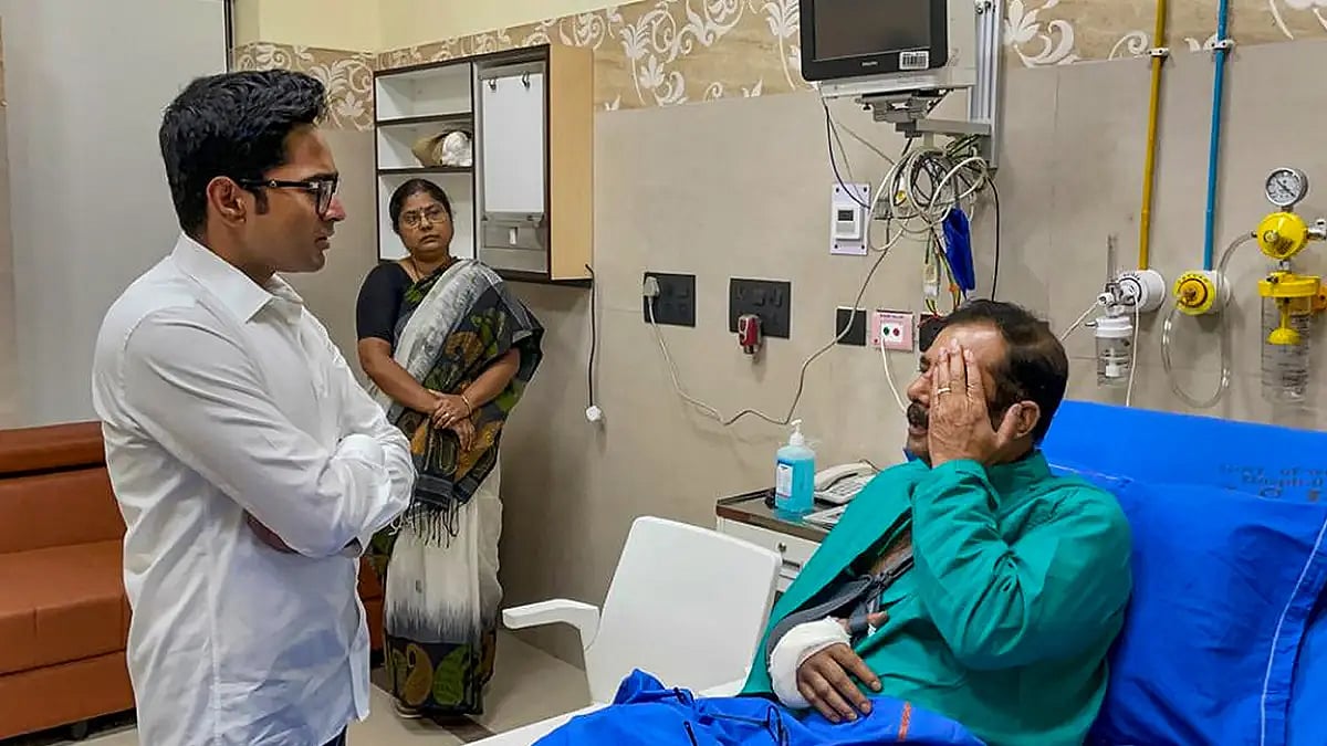 Abhishek Banerjee meets injured police officer 