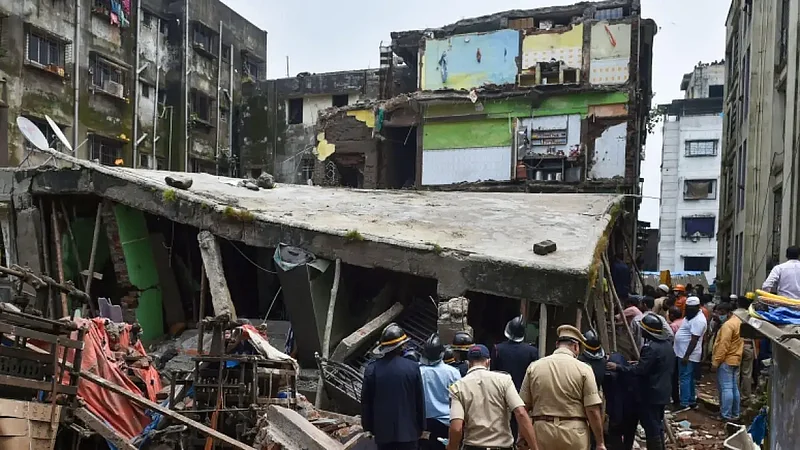 Lucknow: Wall Collapse Due To Heavy Rain Leaves 10 People Dead