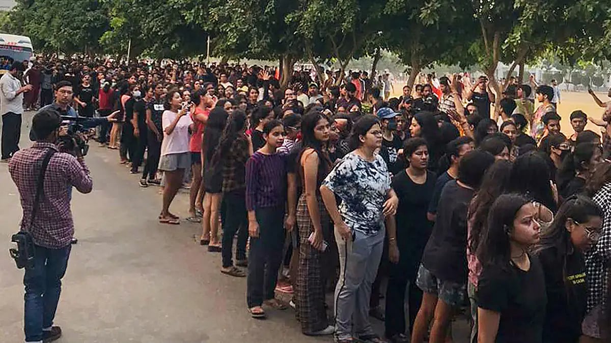 Students protesting at Chandigarh University 