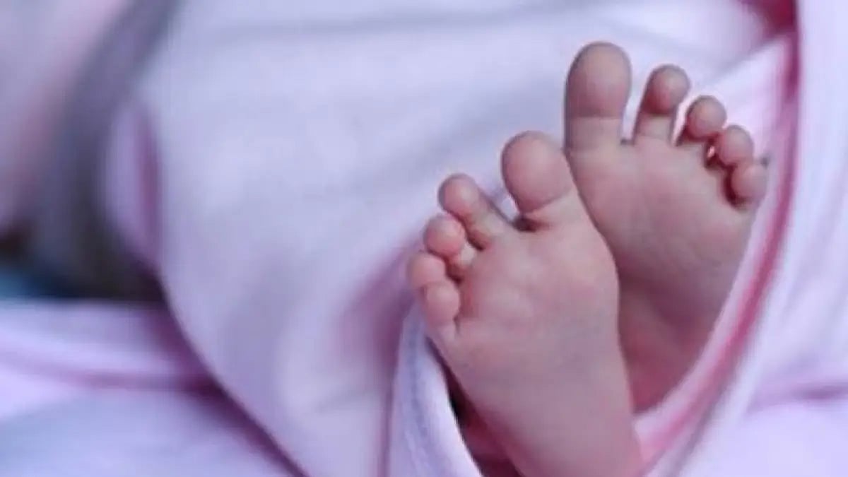 A one-and-a-half year old girl brought to a government hospital for treatment died