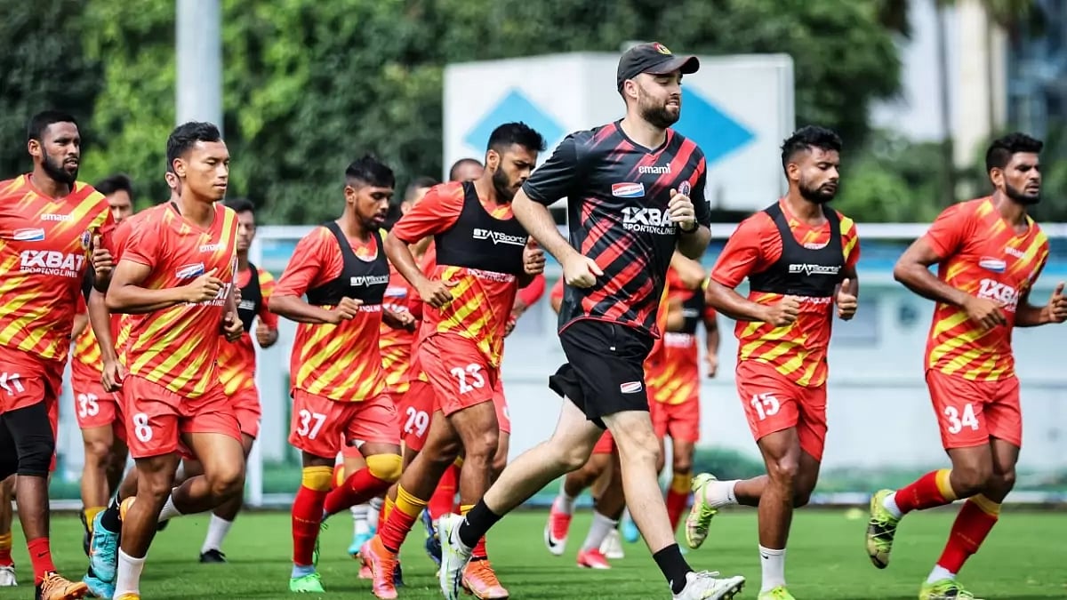 East Bengal (in pic) will go take on Kerala Blasters in the opening fixture of the Indian Super Leag