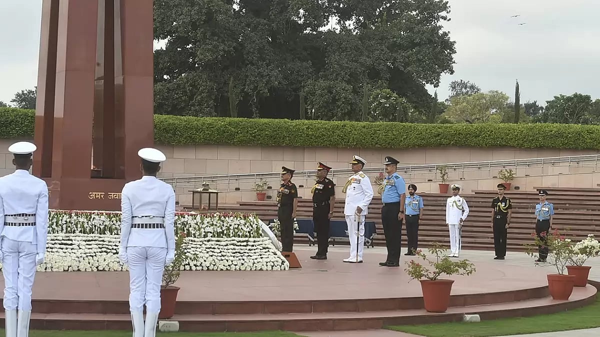 Wreath laying ceremony at National War Memorial