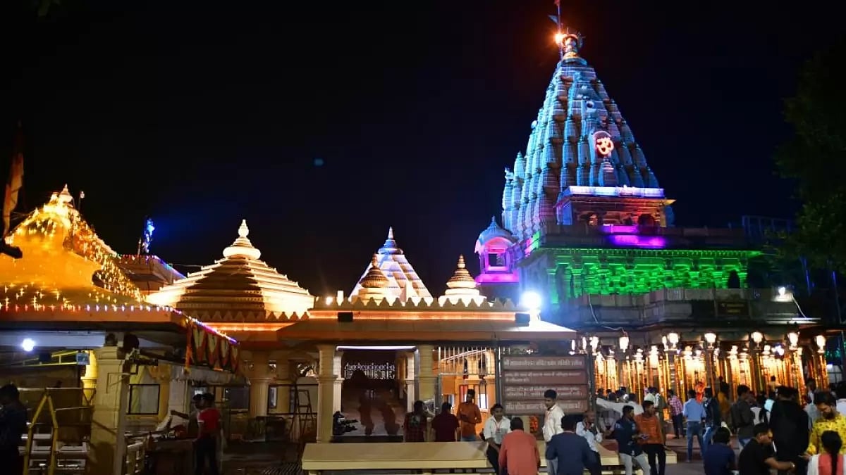 Garbha Griha of the Mahakal Temple catches fire 