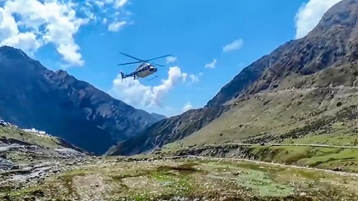 Helicopter crashes in Kedarnath