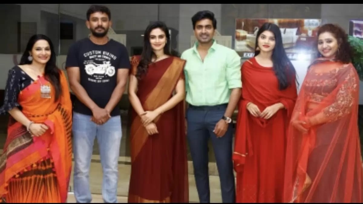 'Hyena' Goes On Floors