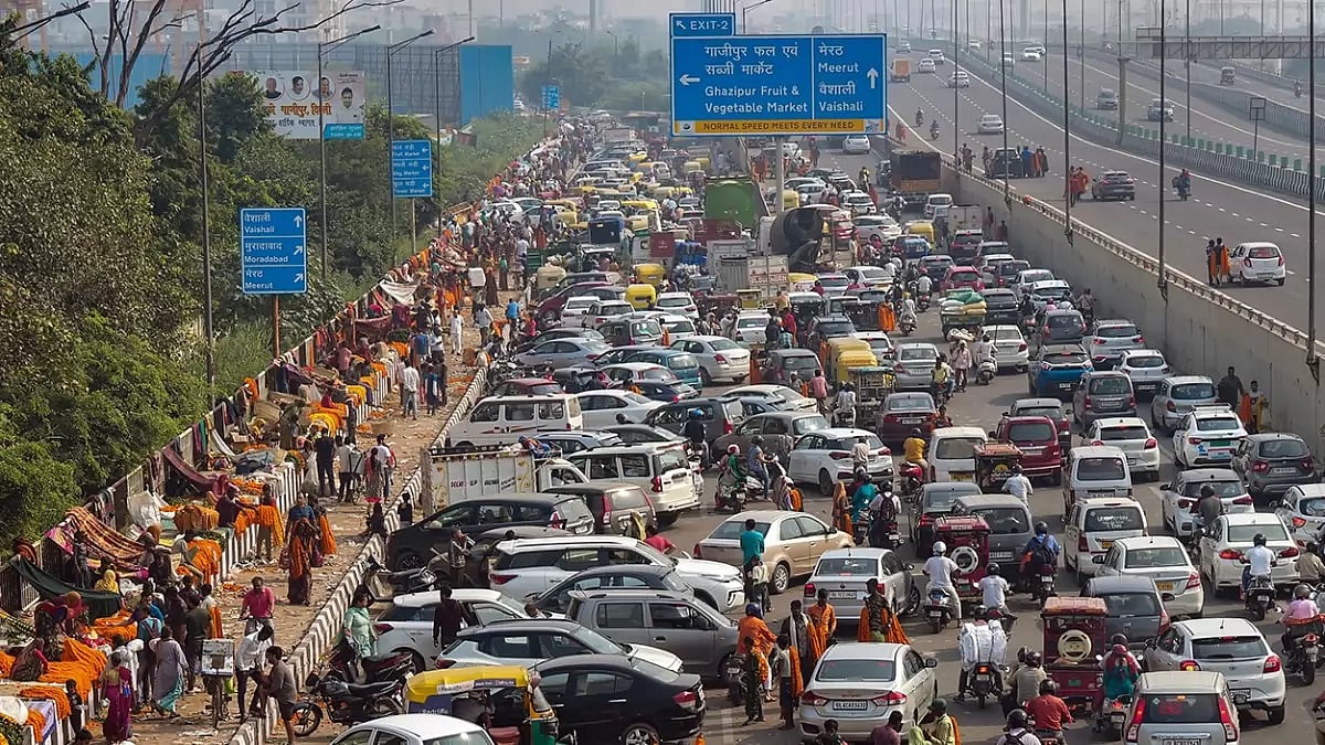Traffic jam in Delhi 