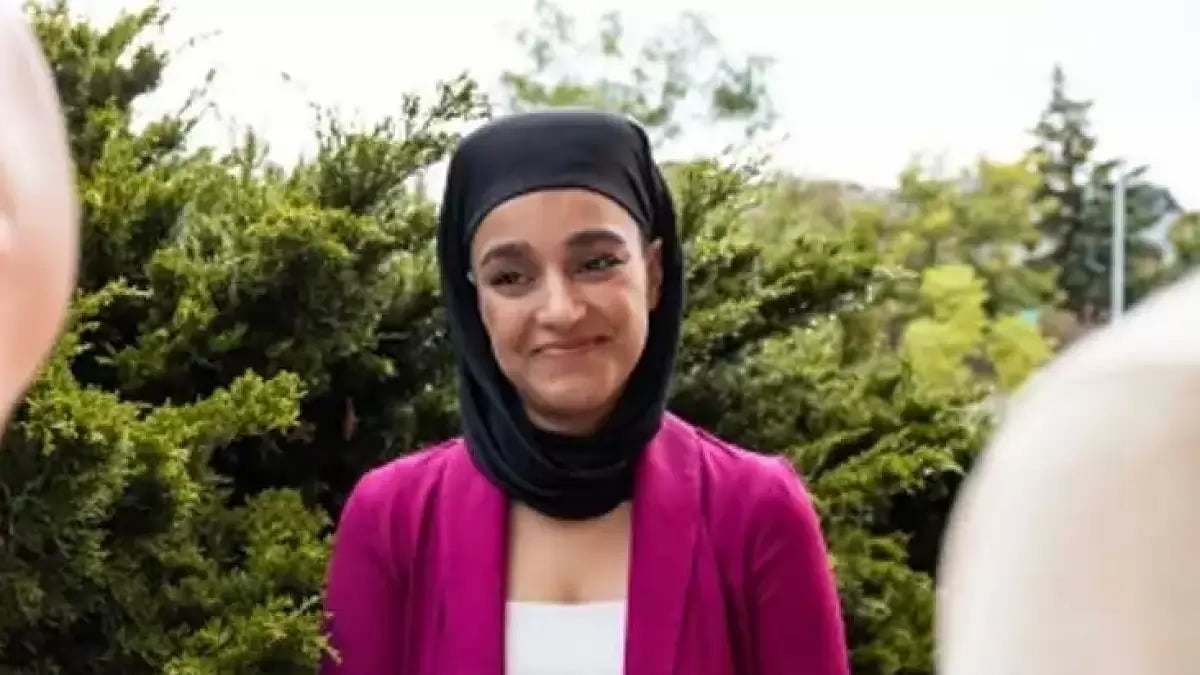 Navjit Singh Brar, First Turban Wearing Sikh woman Councillor in Canada 