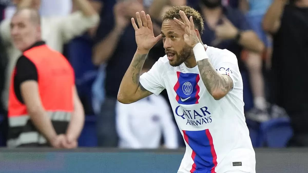 Paris Saint-Germain's Neymar celebrates after scoring against Troyes in Ligue 1 2022-23.