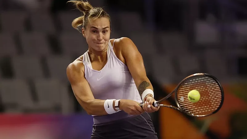 Karolina Muchova, Aryna Sabalenka Reach First French Open 2023 Semi-Finals
