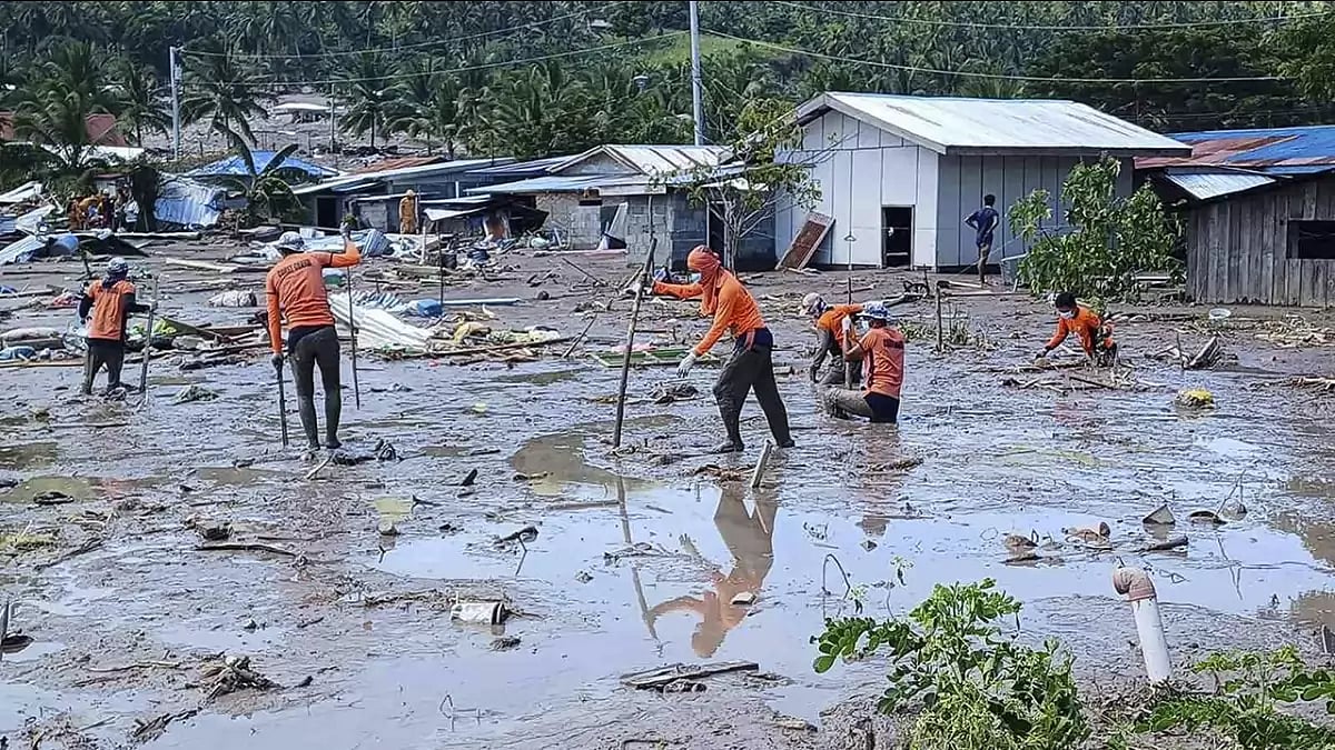 Several Killed, Livelihood Lost To Destructive Storm Lashing Philippines