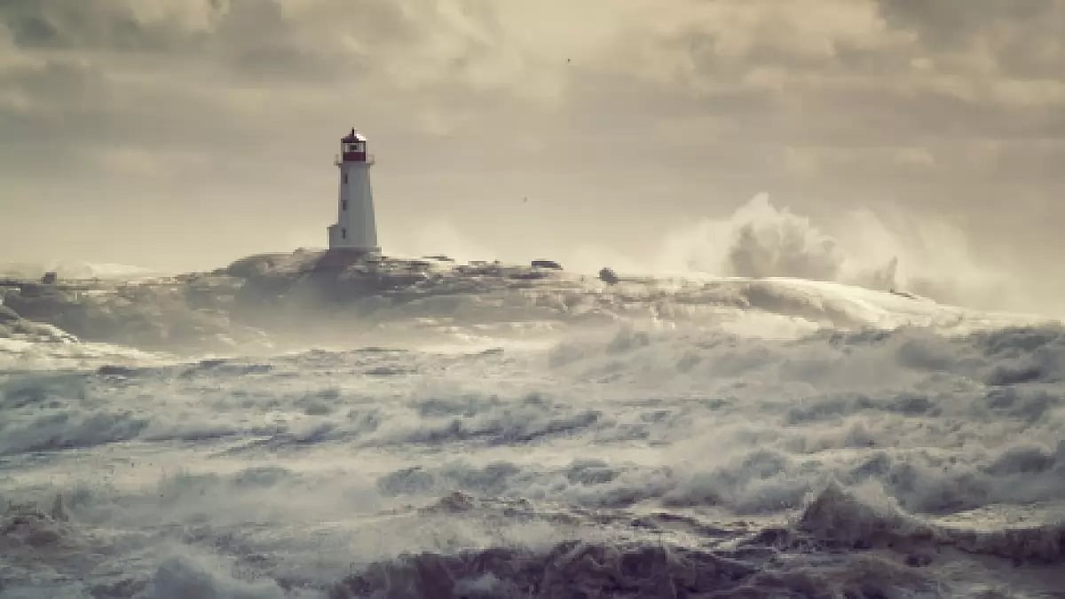 'Lighthouse of Drowning Memories' review