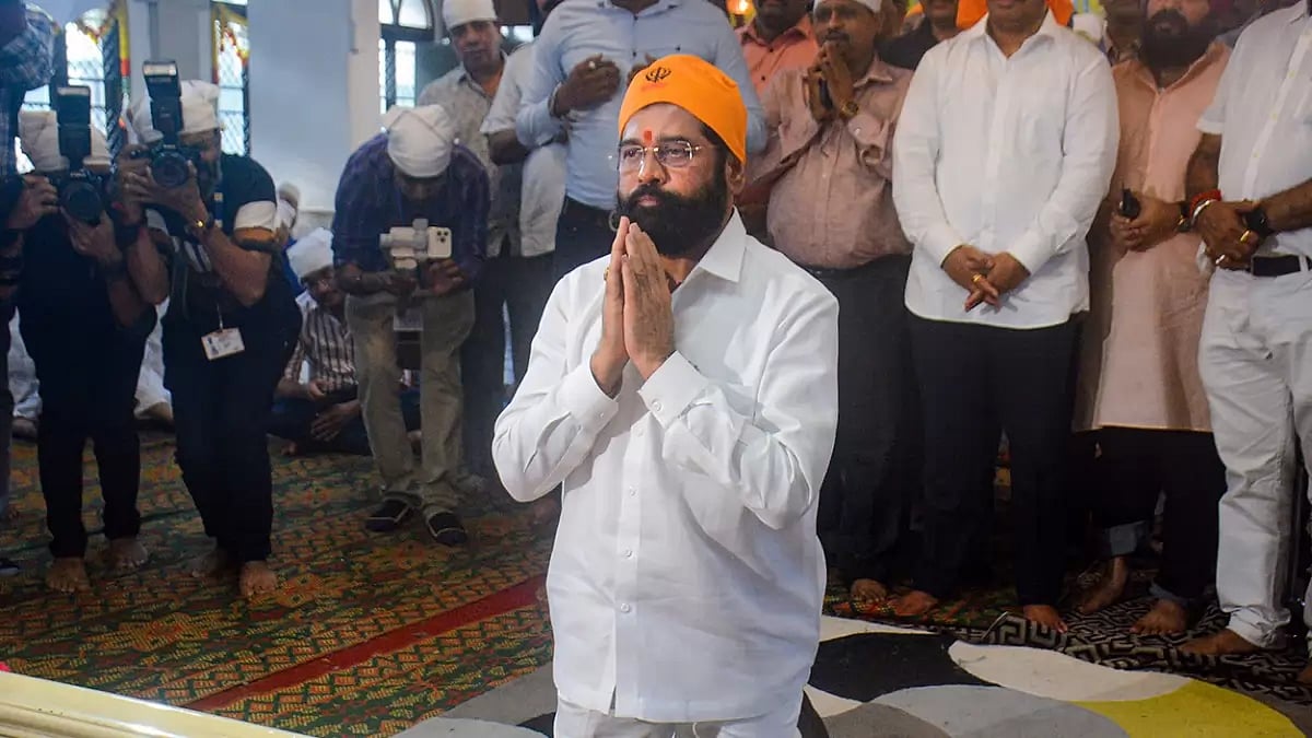 Eknath Shinde at gurdwara on Gurpurab 