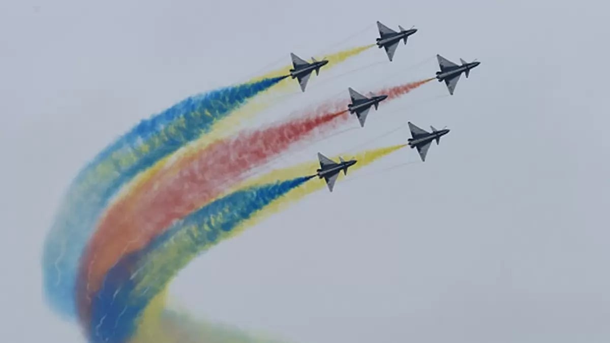 China Holds Airshow In Zhuhai