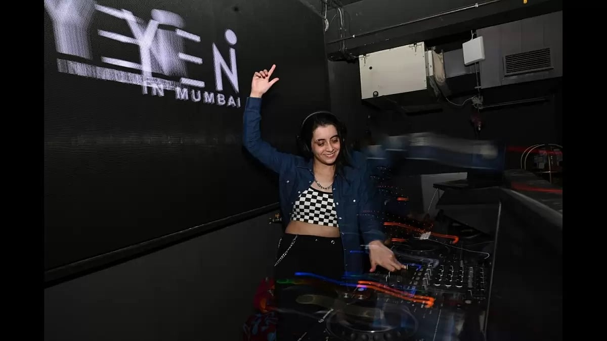 DJ Trishina