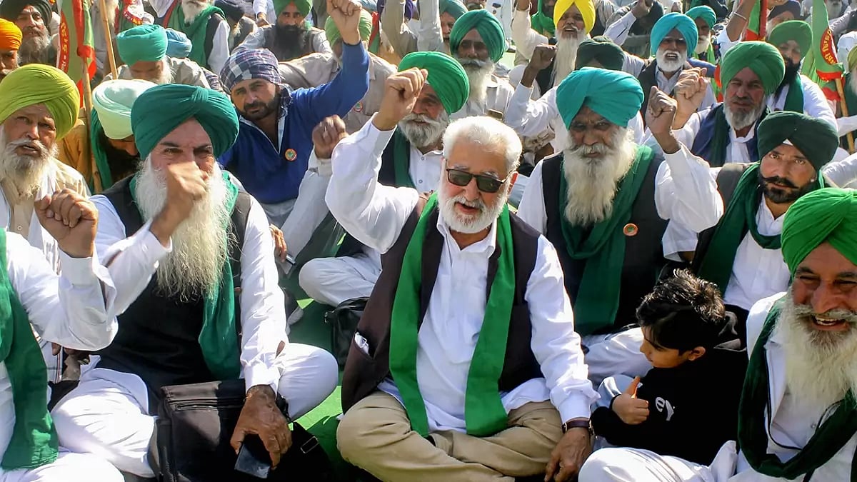 Farmers protest against Amarinder Singh