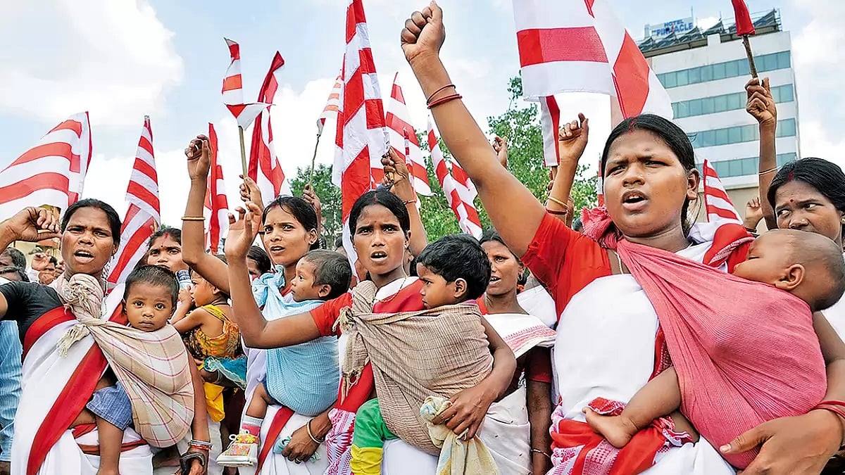 Rooting for Their Code: Sarna followers protest in Ranchi against the conversion of Adivasis to othe
