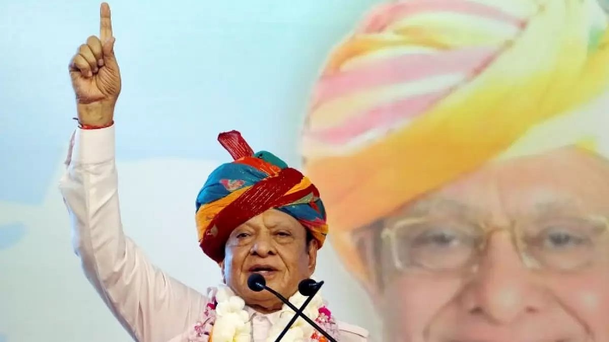 Shankersinh Vaghela, founder of Praja Shakti Democratic Party