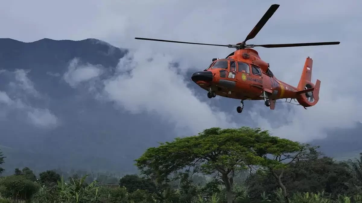 Indonesian NDMA delivering supplies after November 21 earthquake