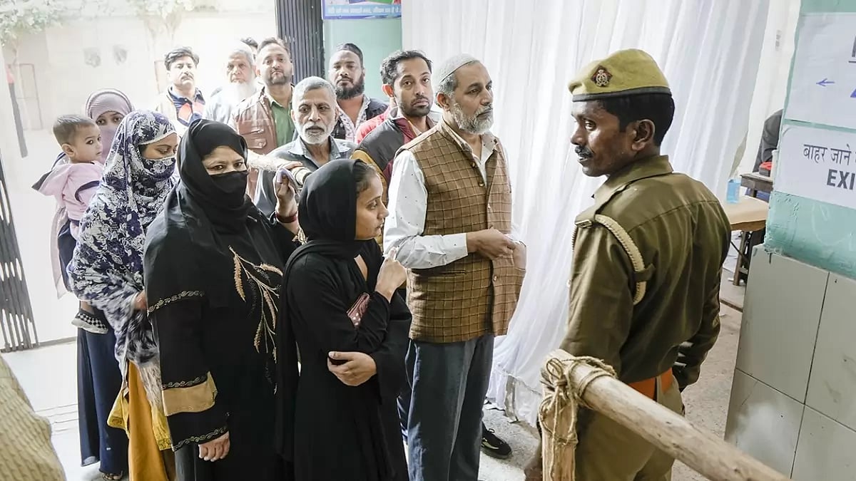 Voting for MCD elections in Delhi
