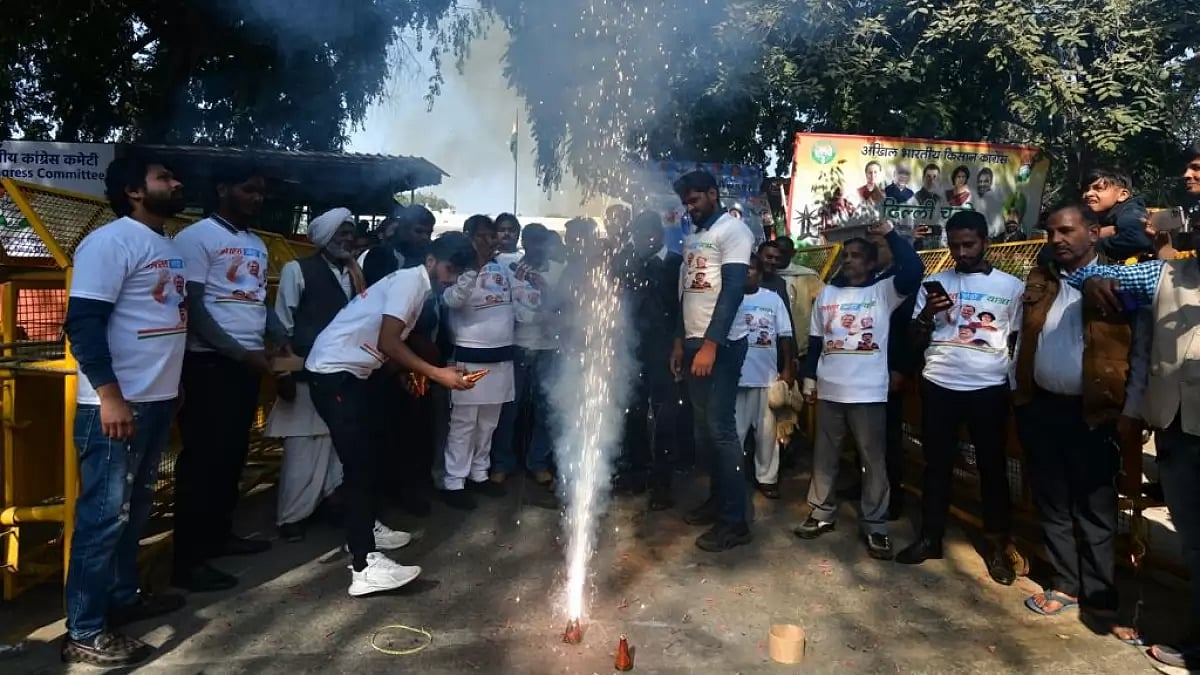 In Pictures: Congress Workers Celebrate The Trends Of Himachal Poll Results In New Delhi