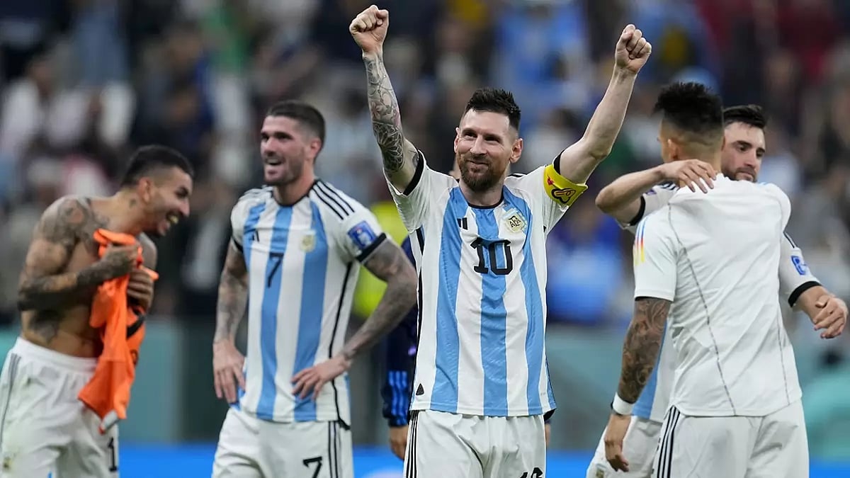 Lionel Messi and ARG will go in as favourites in the Sunday's mega showdown.
