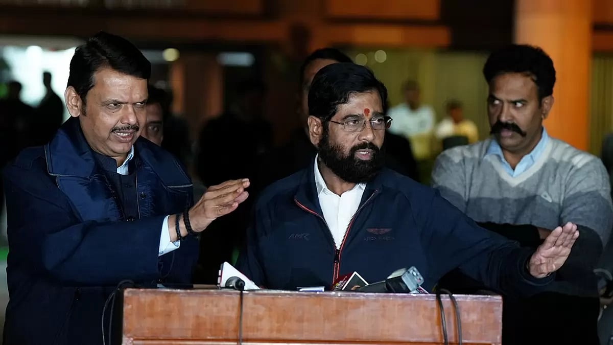 Eknath Shinde with Devendra Fadnavis 