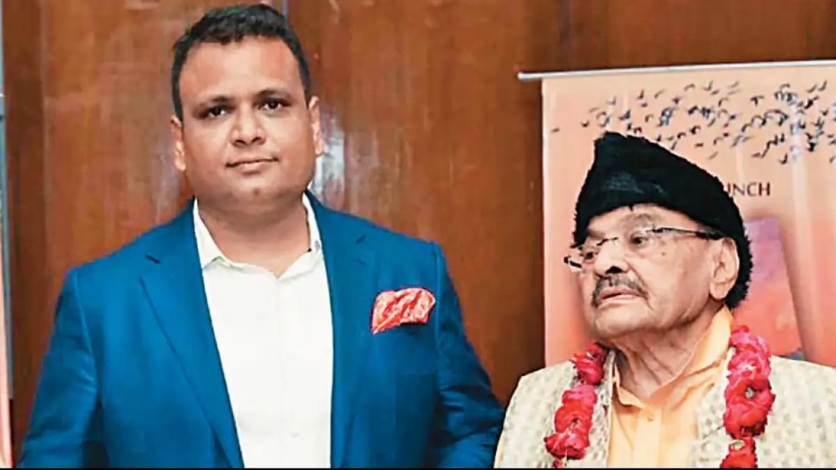 Filmmaker Manish Mundra with his father