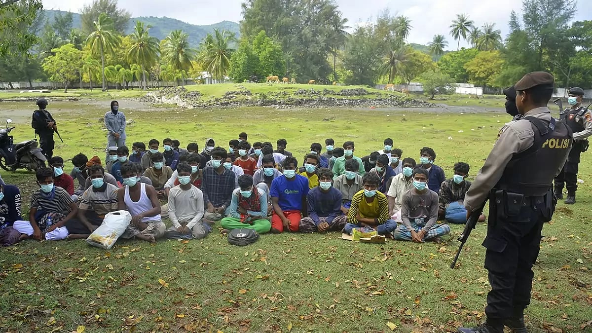 Rohingya Crisis: At Least 185 Men, Women And Children Landed On Ujong Pie Beach In Indonesia