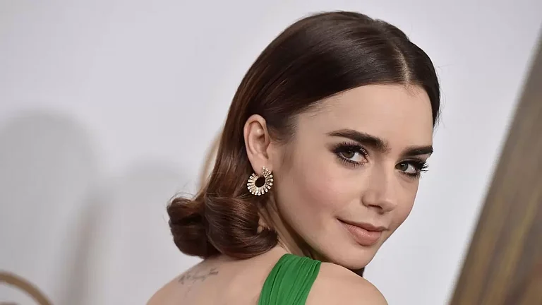 Lily Collins - null