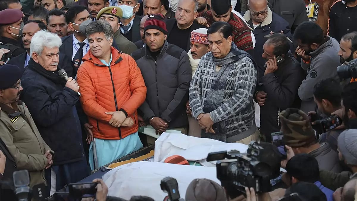Manoj Sinha meets family of deceased civilians in Rajouri