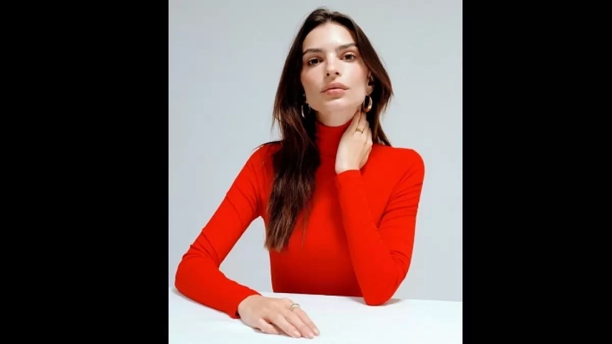 Emily Ratajkowski