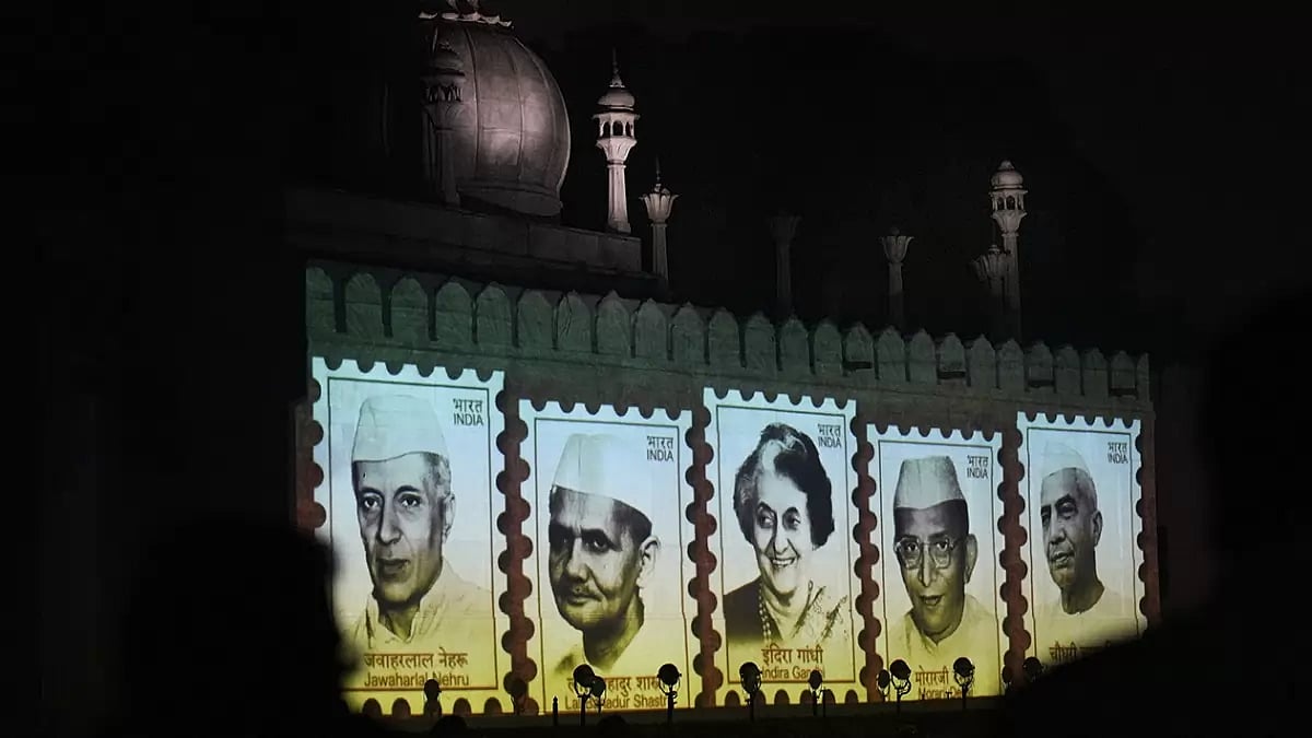 Light and sound show at Red Fort